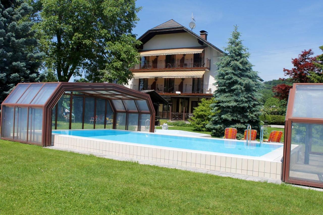 Pension Sommerauer Hallein Exterior photo