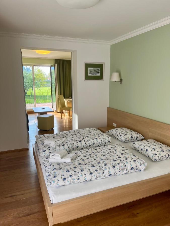 Pension Sommerauer Hallein Exterior photo